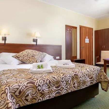 Hotel Zielony Hotell 3*