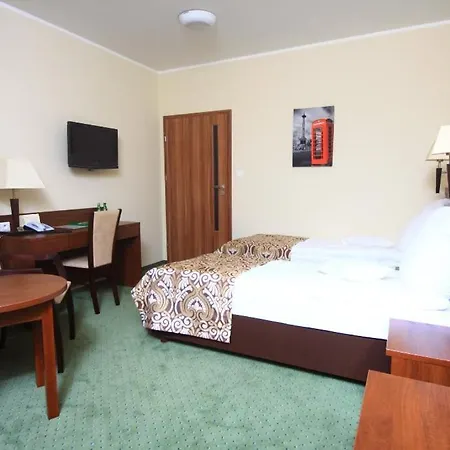 Otel Hotel Zielony 3*
