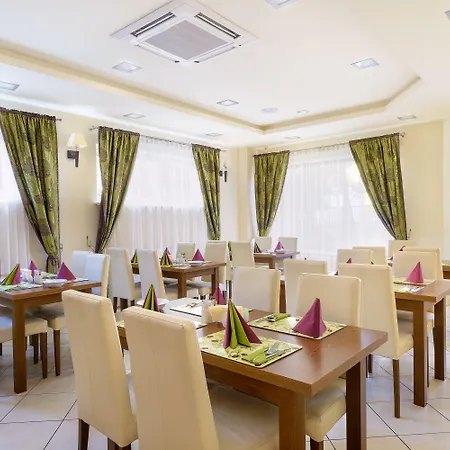 Otel Hotel Zielony 3*