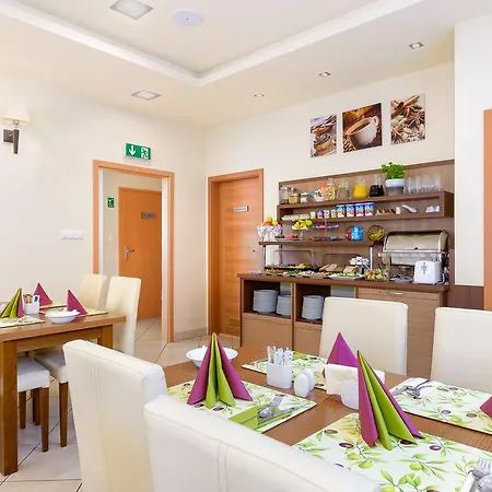 Hotel Zielony 3*