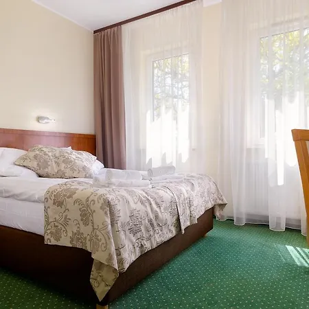 Hotell Hotel Zielony 3*